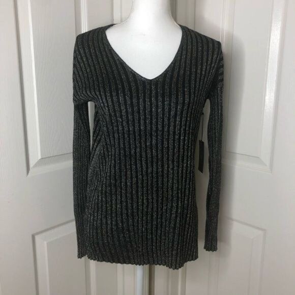 VINCE CAMUTO Gray Ribbed Shimmering Pinstripe Long Sleeve V Neck Sweater - Picture 2 of 8